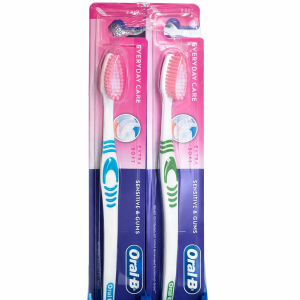 خرید و قیمت مسواک اورال بی Oral-B Evreday care | ( 12 عددی )